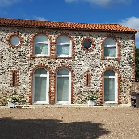 Le Petit Clos, 3 Etoiles Pont-Saint-Martin Exterior foto